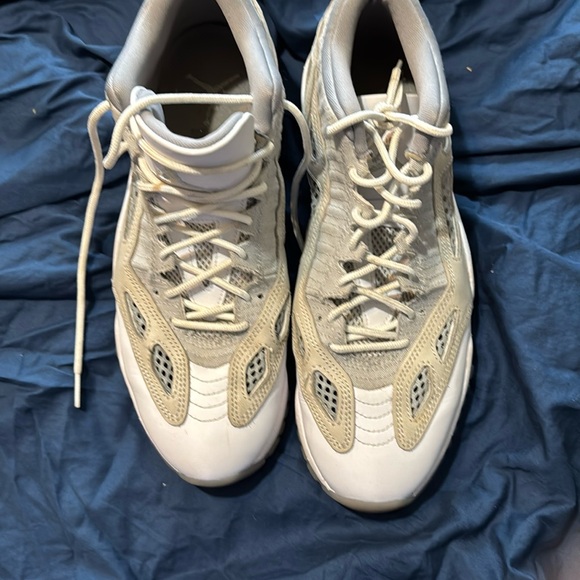 Jordan 11 low - Picture 1 of 4